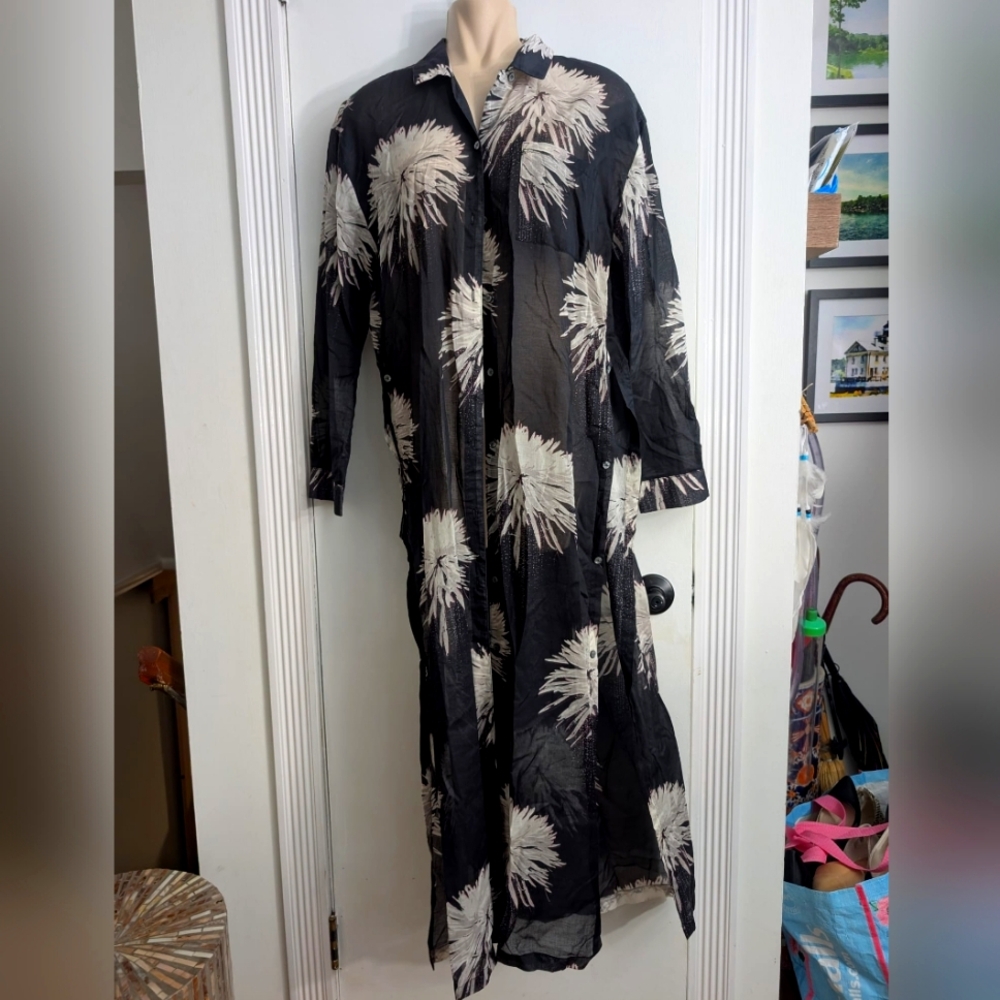 Double Rainbouu women's size S long resort dress cover-up with button front EUC